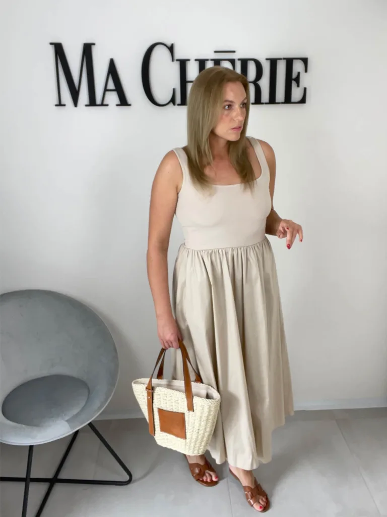 Béžové dlouhé šaty Novinky macherie.cz