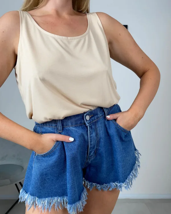Béžové oversized tílko Novinky macherie.cz Béžové oversized tílko
