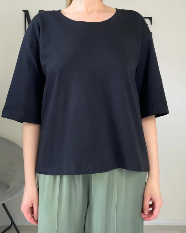 Vysokogramážní bavlněné oversized tričko černé - Image 4