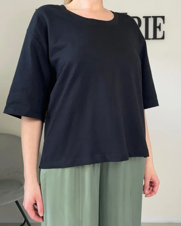 Vysokogramážní bavlněné oversized tričko černé - Image 3